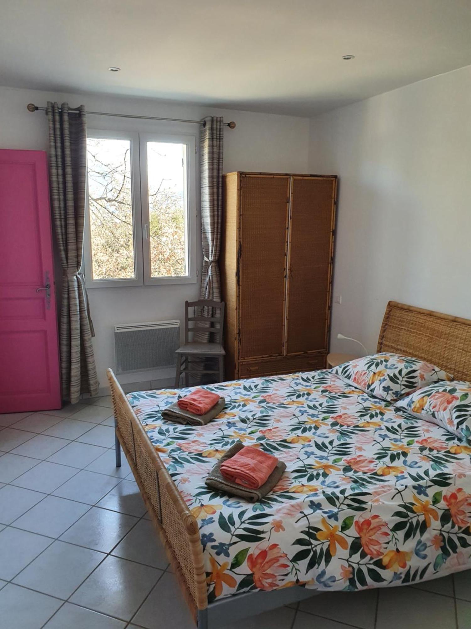 Villa Le Soleil Du Ventoux Entrechaux Esterno foto